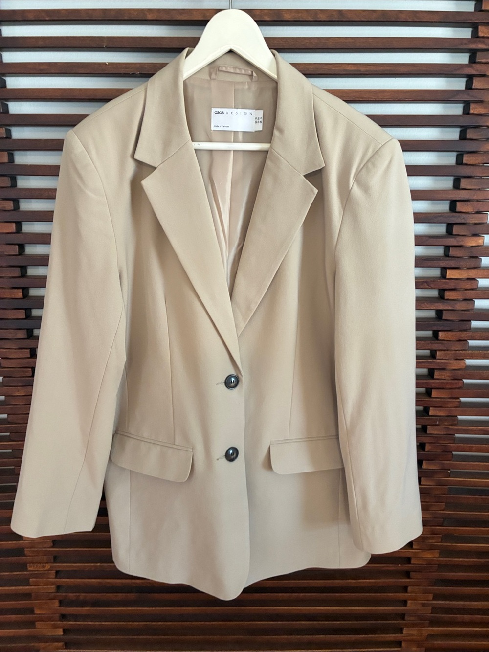 🎉NEW LISTING!🎉ASOS Women's Beige Tailored Blazer